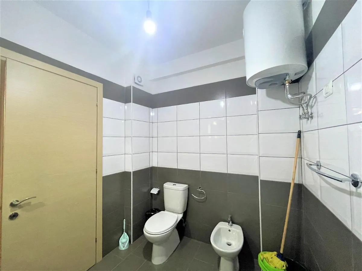 Lui Apartment Vlore 0*,  Albania